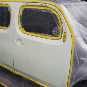 ニッサンリサイクルパーツドア交換 BMWミニ ドアパネル鈑金塗装