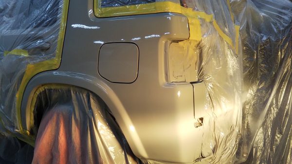 ラシーンリアフェンダー鈑金塗装修理
